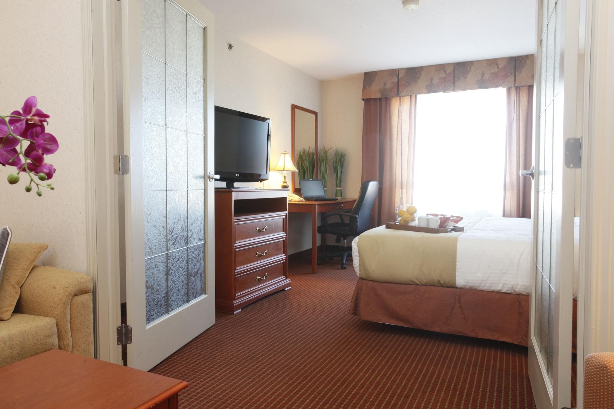 Stonebridge Hotel Dawson Creek Ngoại thất bức ảnh