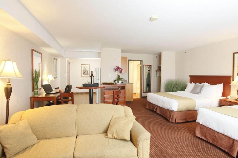 Stonebridge Hotel Dawson Creek Ngoại thất bức ảnh